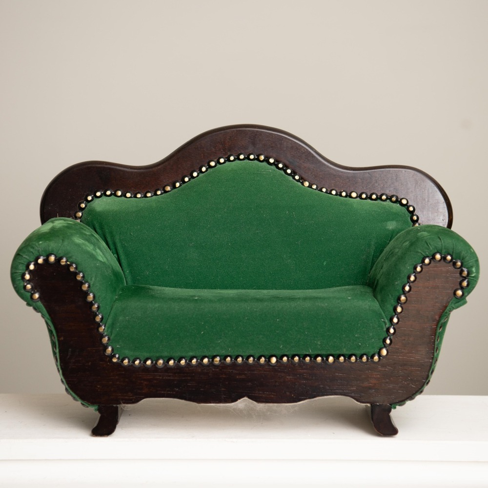 Thomas Pacconi Doll Couch Emerald Green Velvet Victorian Sofa Edwardian Style